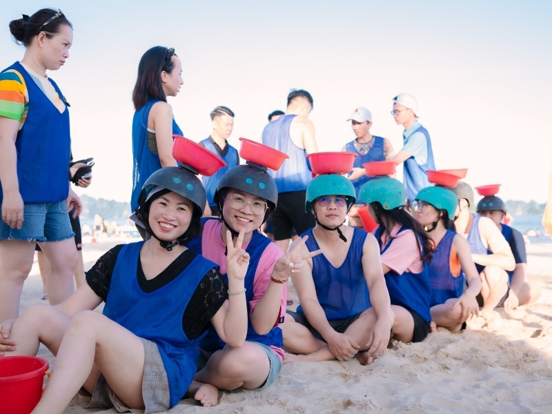 concept-team-building-1.jpg (435 KB)