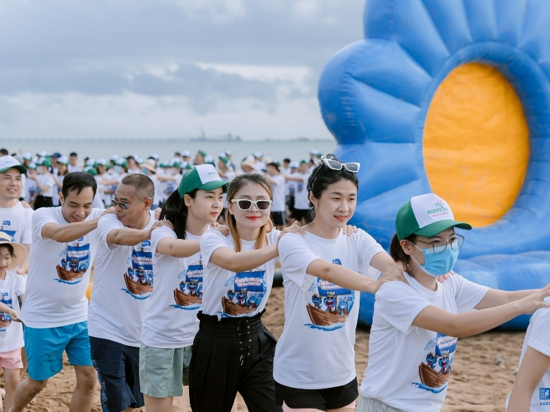 concept-team-building-9.jpg (457 KB)