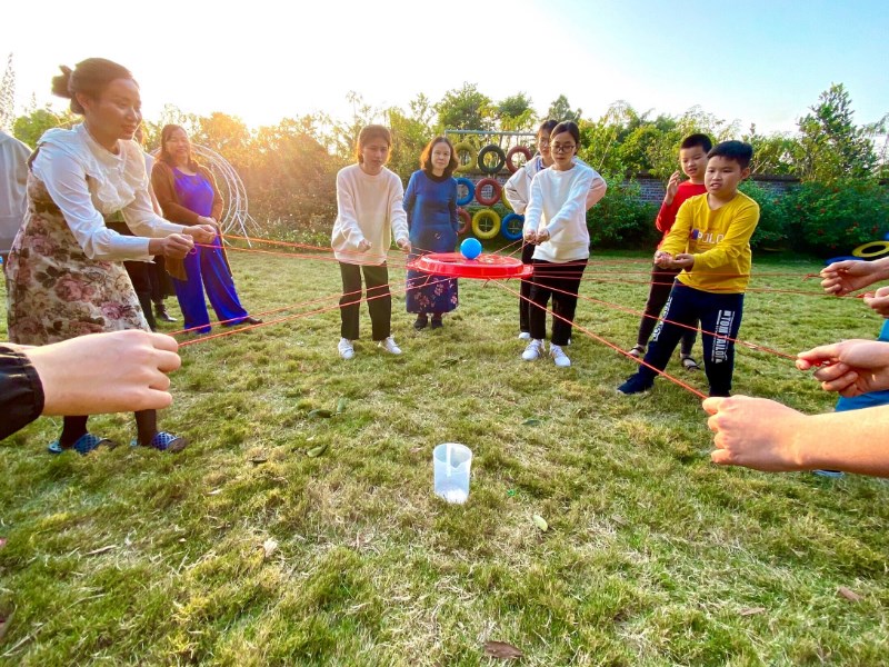 hoat-dong-team-building-11.jpg (189 KB)