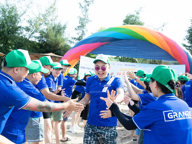 hoat-dong-team-building-7.jpg (196 KB)