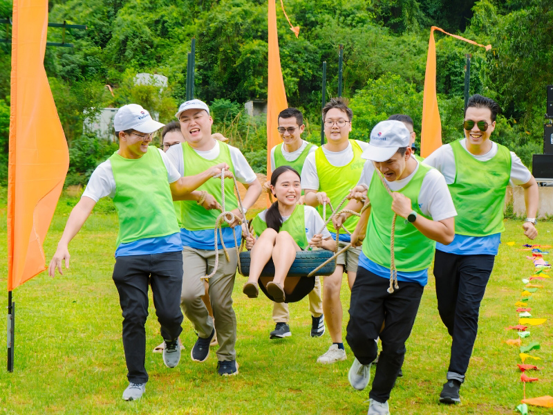 team-building-ecopark.jpg (424 KB)