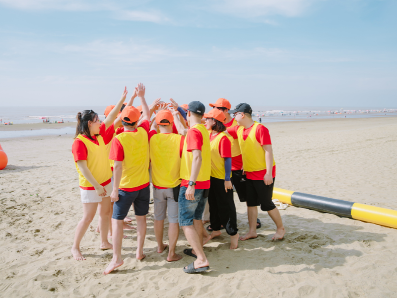 team-building-ha-long-2.png (532 KB)