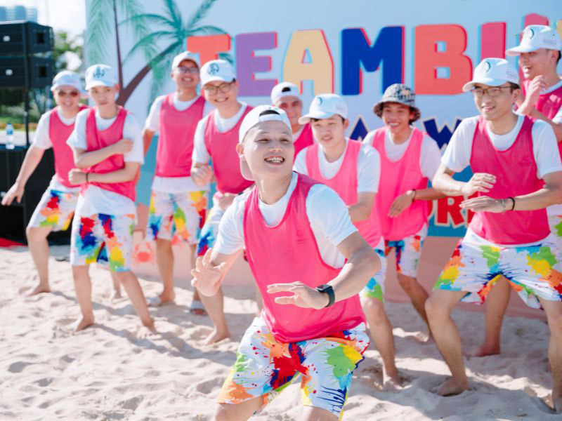 team-building-ha-long-5.jpg (148 KB)