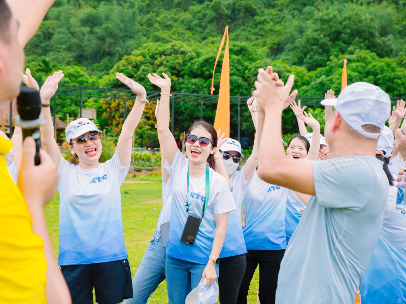 team-building-tai-cong-vien-yen-so-4.jpg (153 KB)