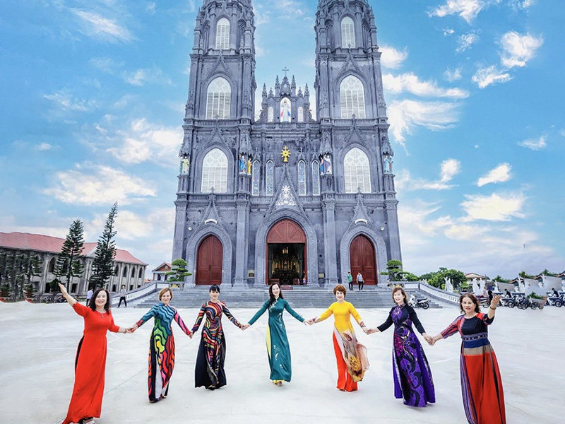 Tour Móng Cái - Trà Cổ Teambuilding 3 ngày 2 đêm từ Hà Nội