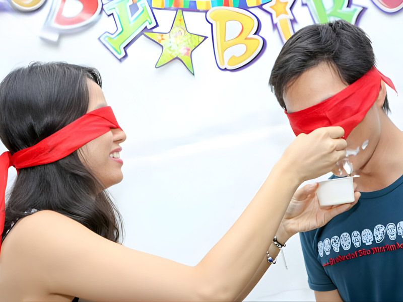 tro-choi-team-building-bua.jpg (121 KB)