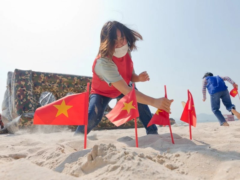 tro-choi-team-building-duoi-nuoc-2.jpg (86 KB)