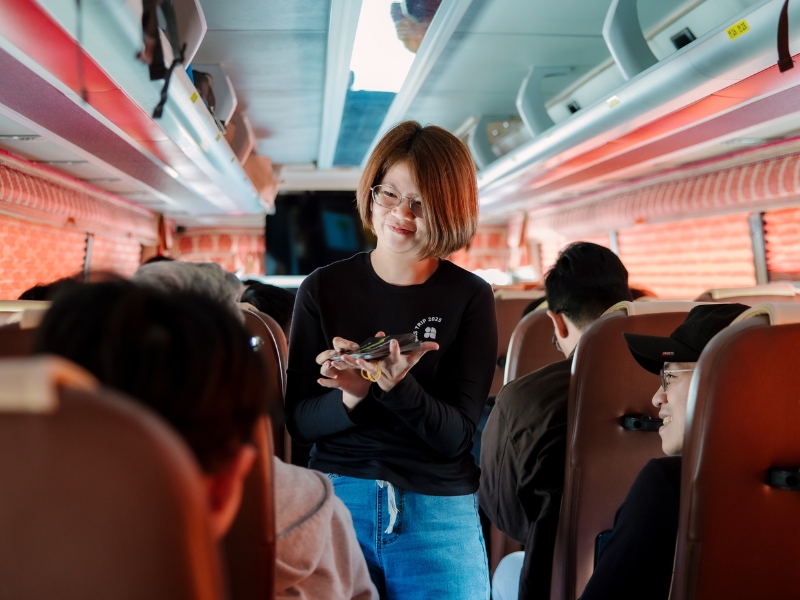 tro-choi-team-building-tren-xe-3.jpg (308 KB)