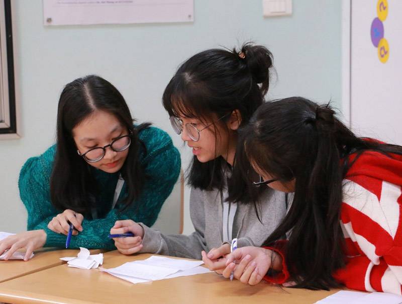 tro-choi-team-building-trong-lop-hoc-7.jpg (121 KB)